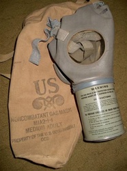 U.S. MIA2-I-I Adult Civil Defense (Noncombatant) Gas Mask and Filter