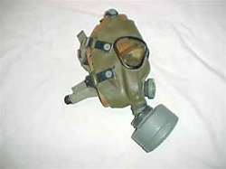 U.S. ARMY Snout-Type M8 Assault Gas Mask with M10 Carrier Bag